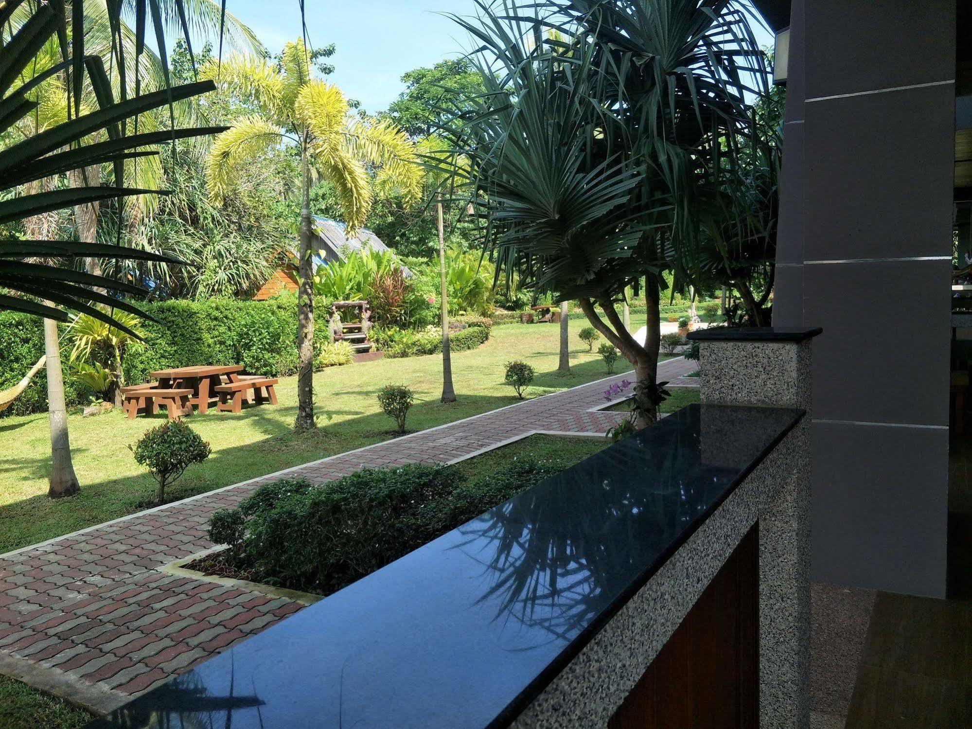 Lanta Intanin Resort - Sha Extra Plus Ko Lanta Extérieur photo